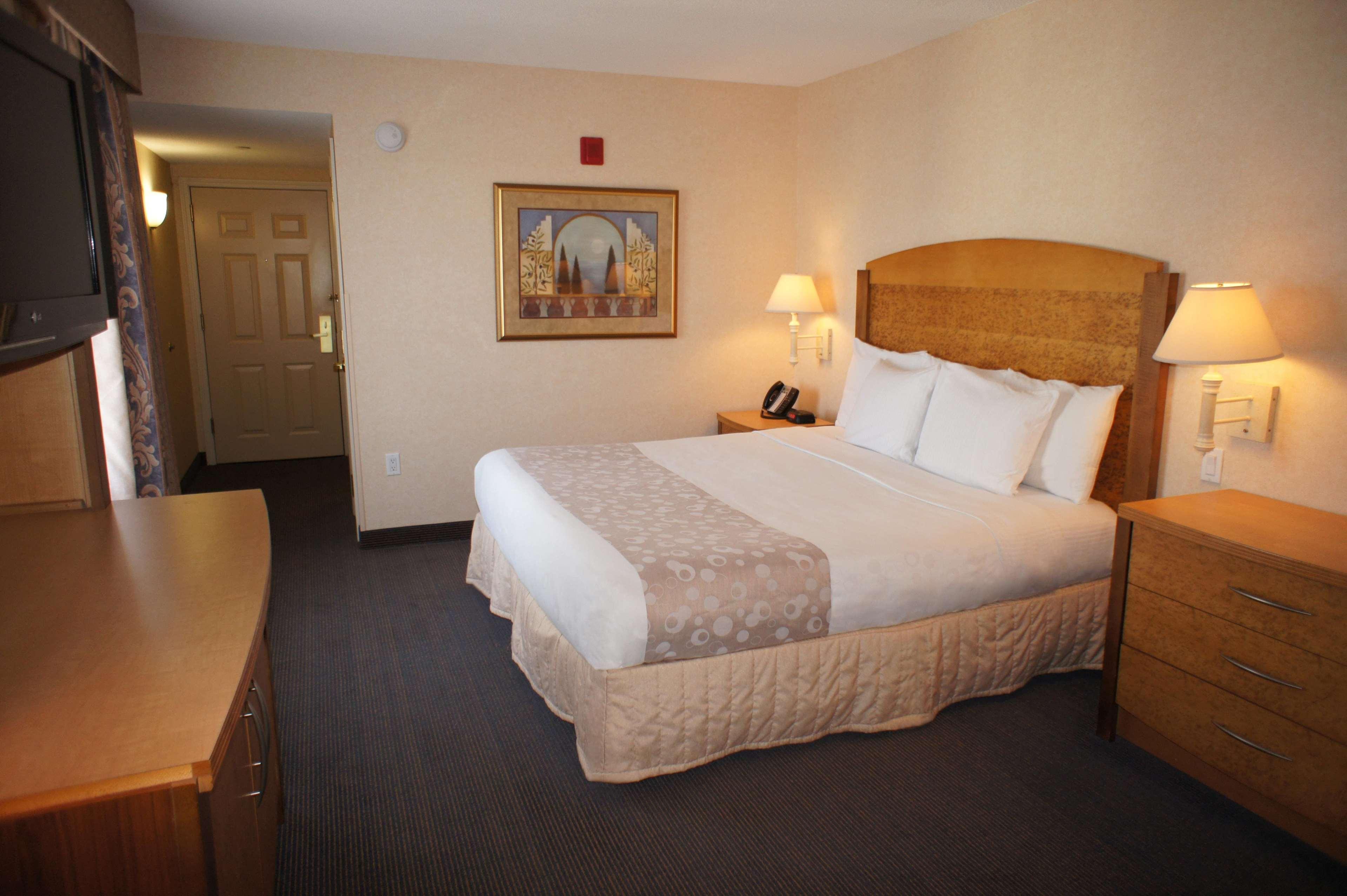 La Quinta By Wyndham Islip - Macarthur Airport Bohemia Екстер'єр фото
