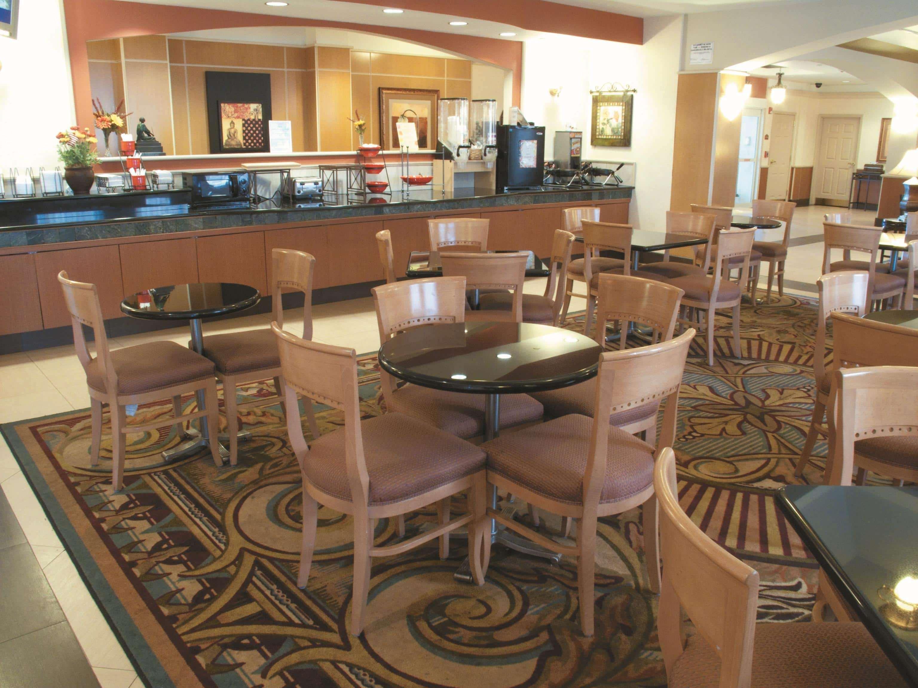 La Quinta By Wyndham Islip - Macarthur Airport Bohemia Екстер'єр фото
