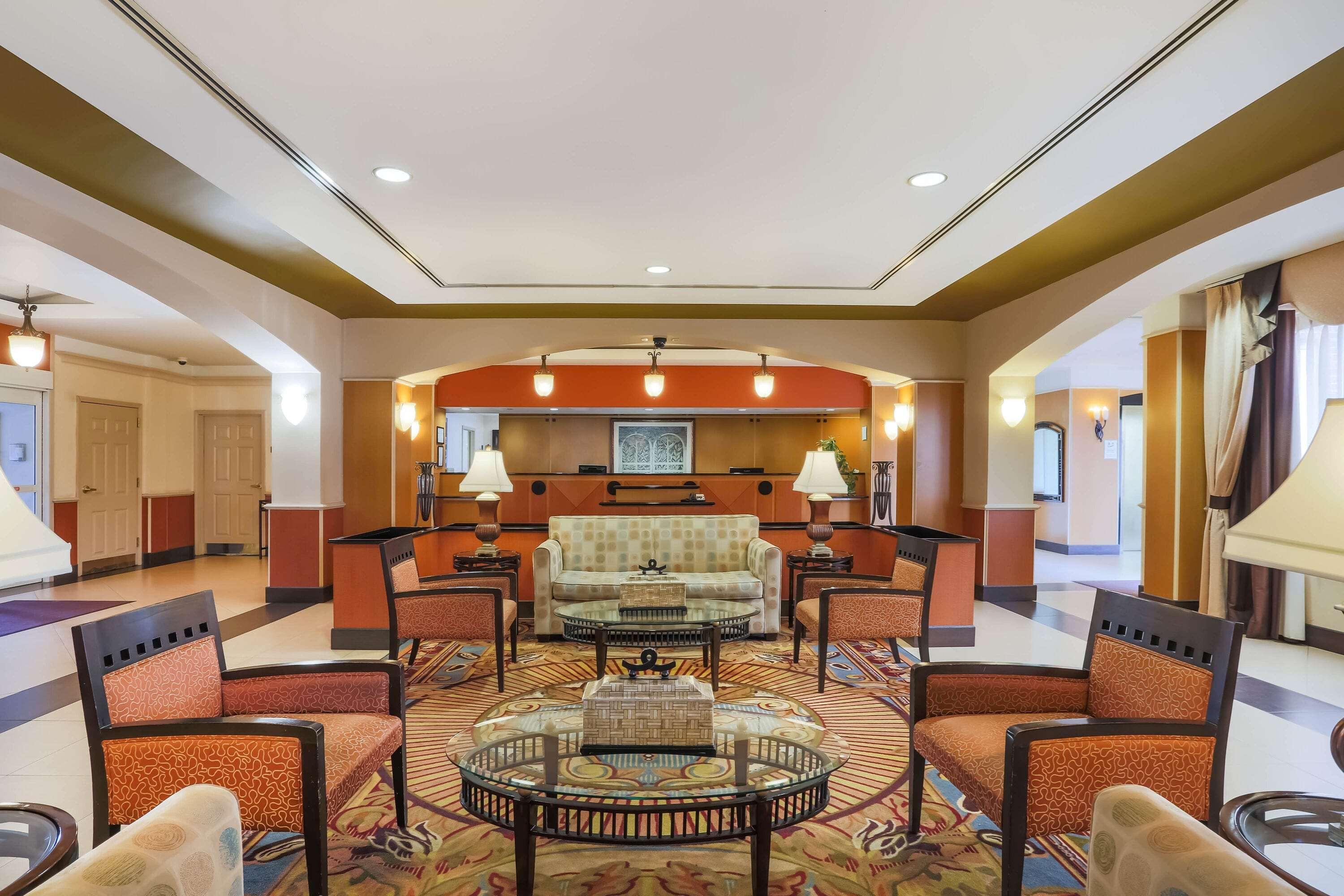 La Quinta By Wyndham Islip - Macarthur Airport Bohemia Екстер'єр фото