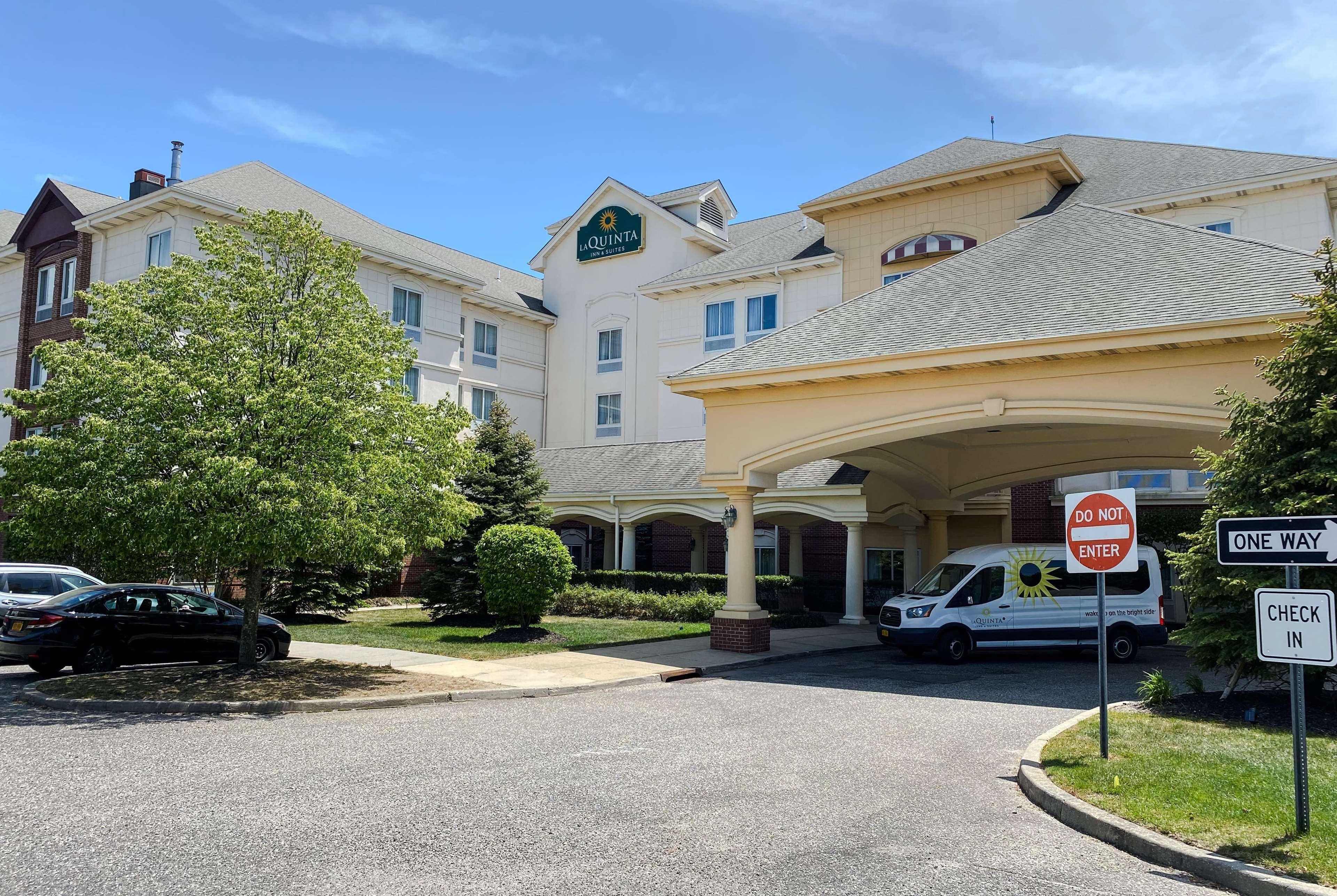 La Quinta By Wyndham Islip - Macarthur Airport Bohemia Екстер'єр фото
