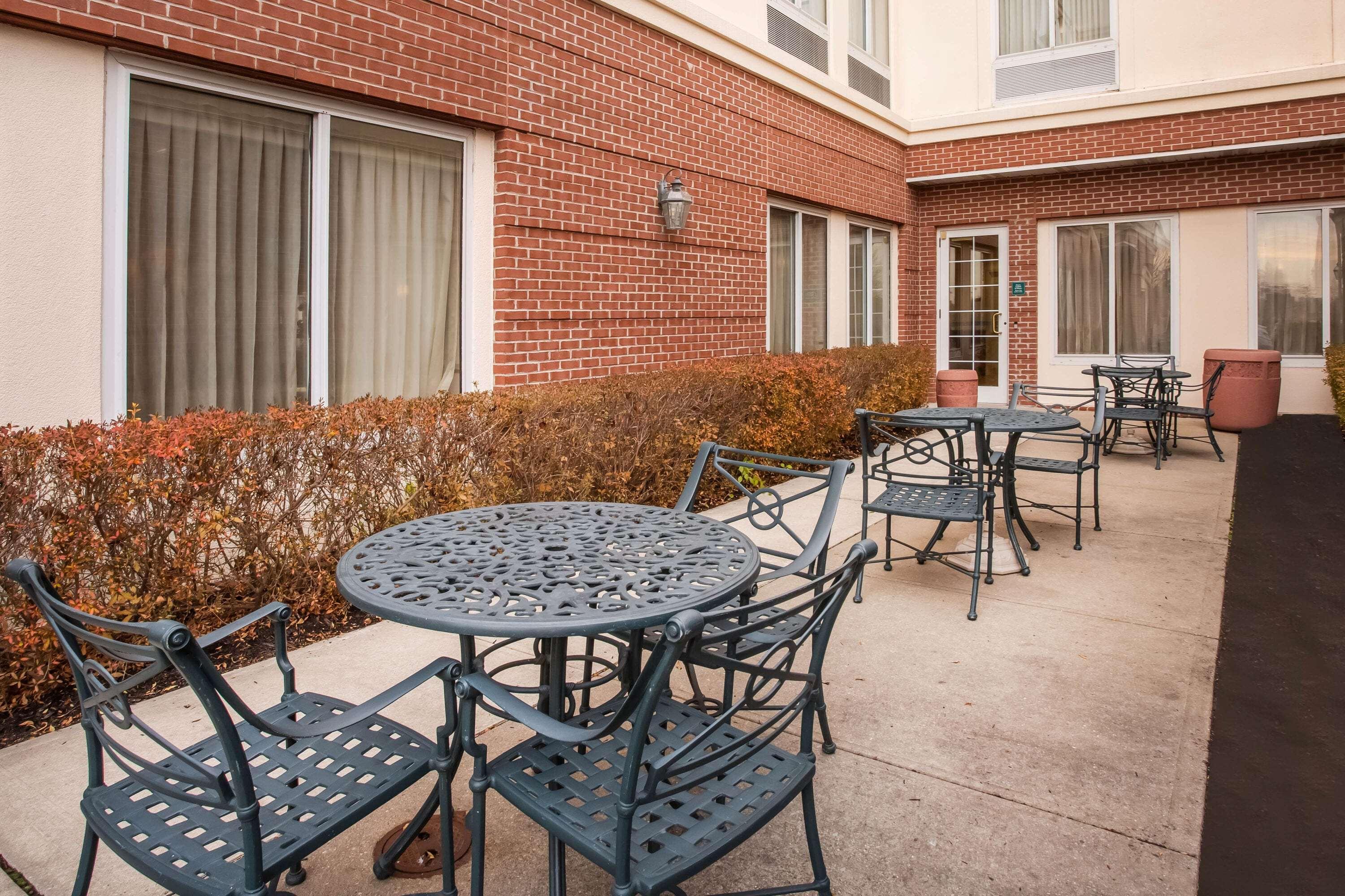 La Quinta By Wyndham Islip - Macarthur Airport Bohemia Екстер'єр фото