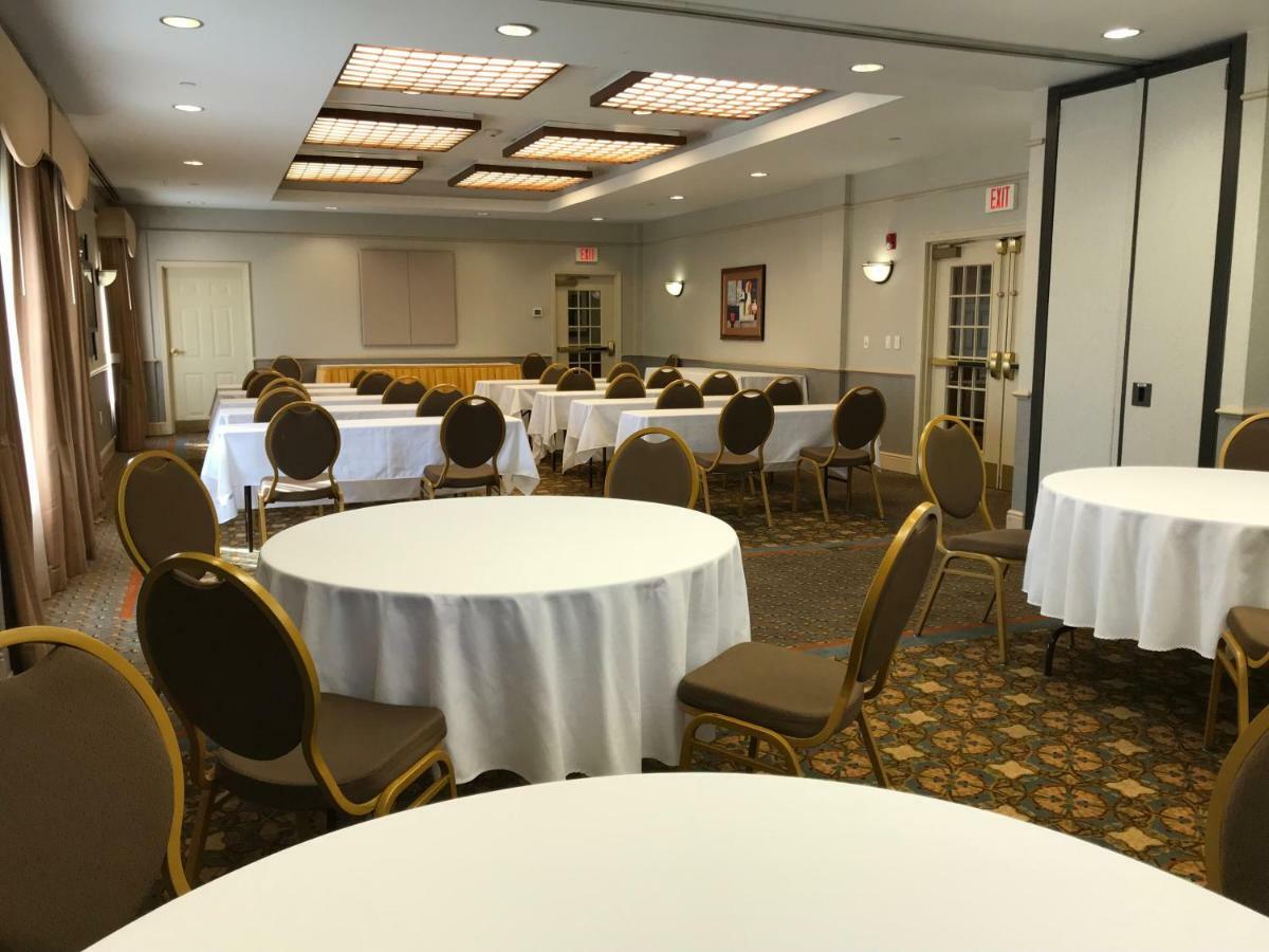 La Quinta By Wyndham Islip - Macarthur Airport Bohemia Екстер'єр фото